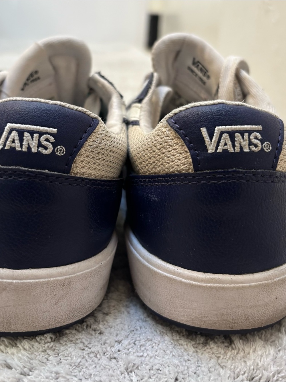 Vans Low-Top Sneakers in Navy and Cream - Picture 3 of 3